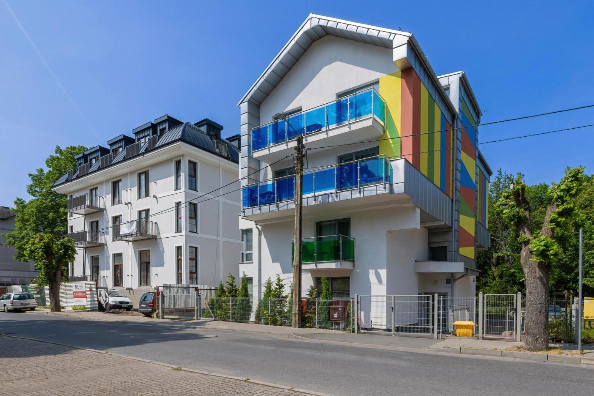 Kolorowe Balkony - Stylowy Apartament Nad Morzem By Noclegi Renters Miedzyzdroje Exteriör bild